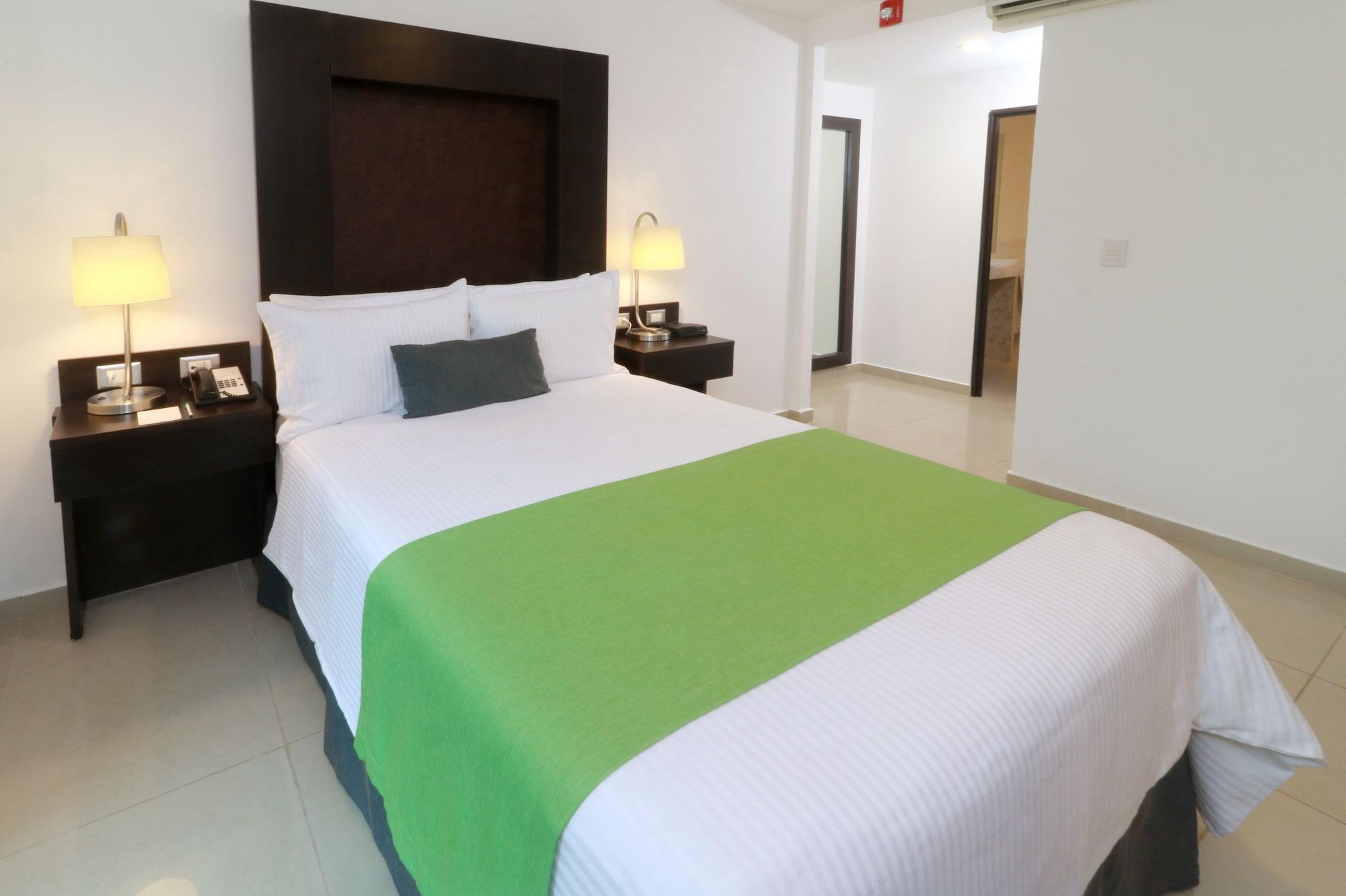 Hotel Wyndham Garden Guadalajara Acueducto Zapopan Exterior foto