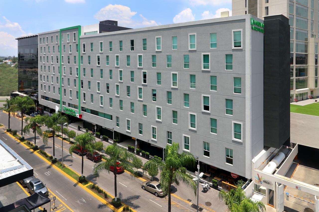Hotel Wyndham Garden Guadalajara Acueducto Zapopan Exterior foto