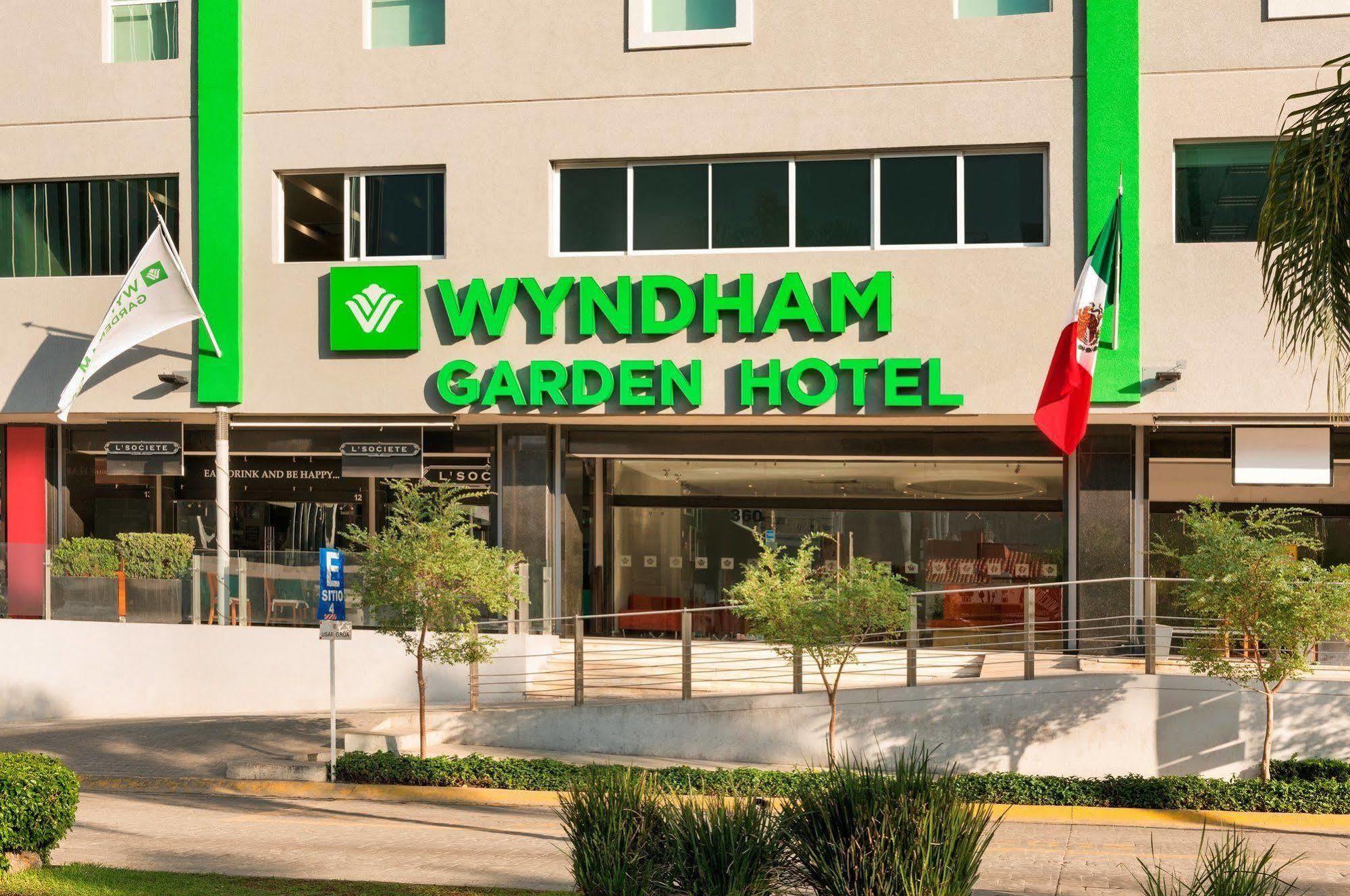Hotel Wyndham Garden Guadalajara Acueducto Zapopan Exterior foto